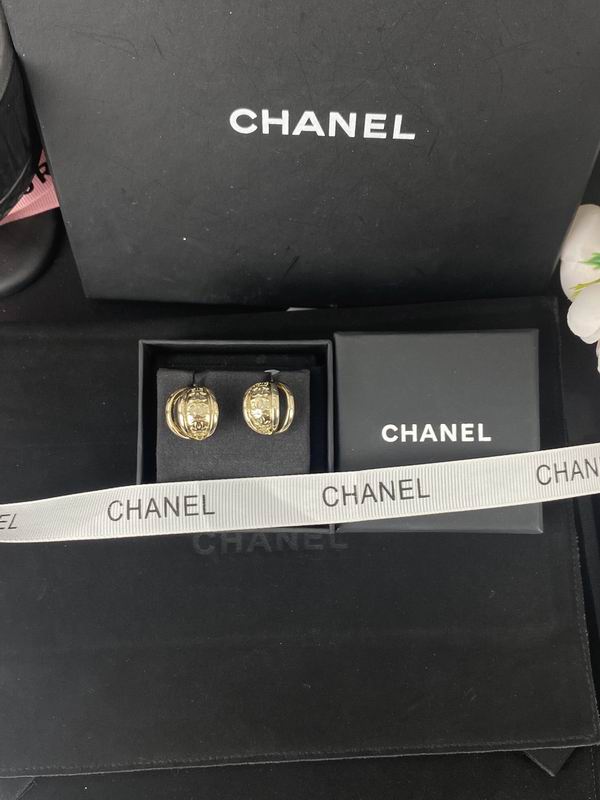 Chanel Earring 03yxs658